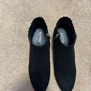 Kenneth Cole Reaction Sleek Black Ankle Booties